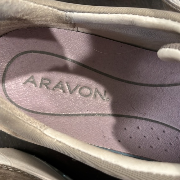Aravon taupe lace ups - Picture 2 of 8